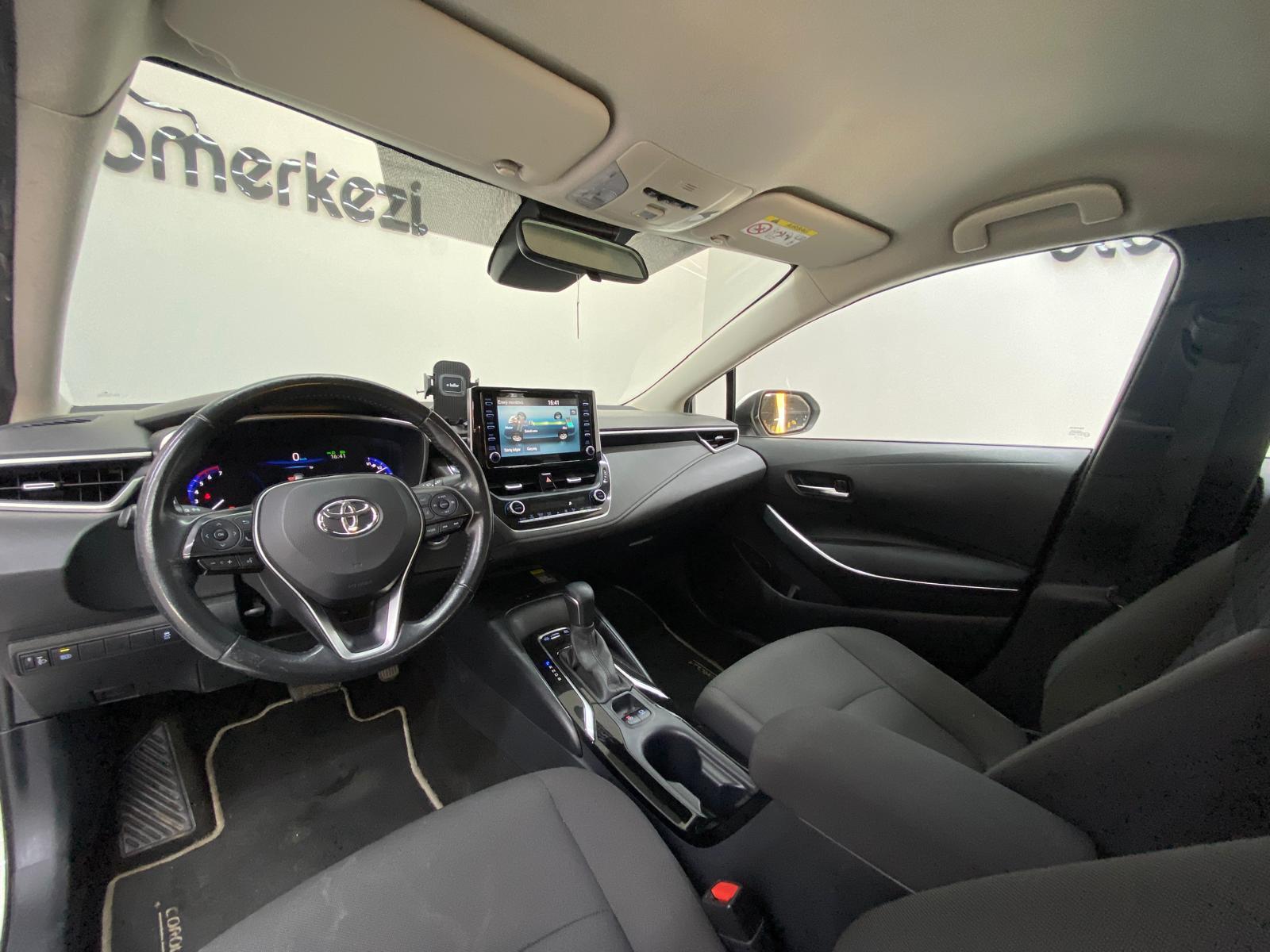 TOYOTA COROLLA 19
